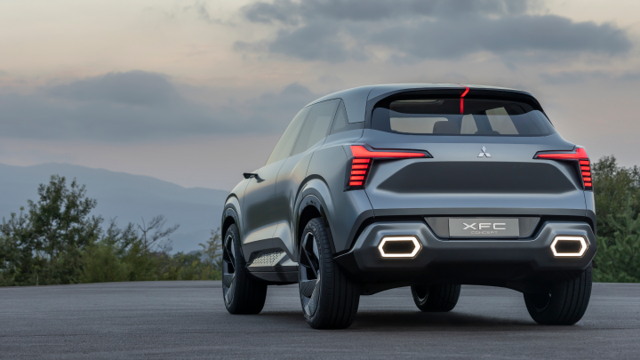 Mitsubishi XFC Concept Smart And Quality Comfort